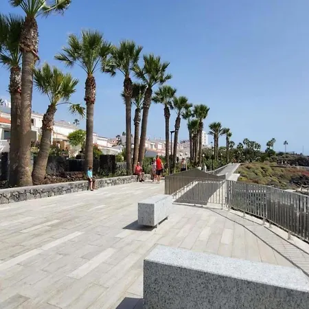 Terraza De La Paz Vista Al Campo De Golf Apartamento San Miguel de Abona